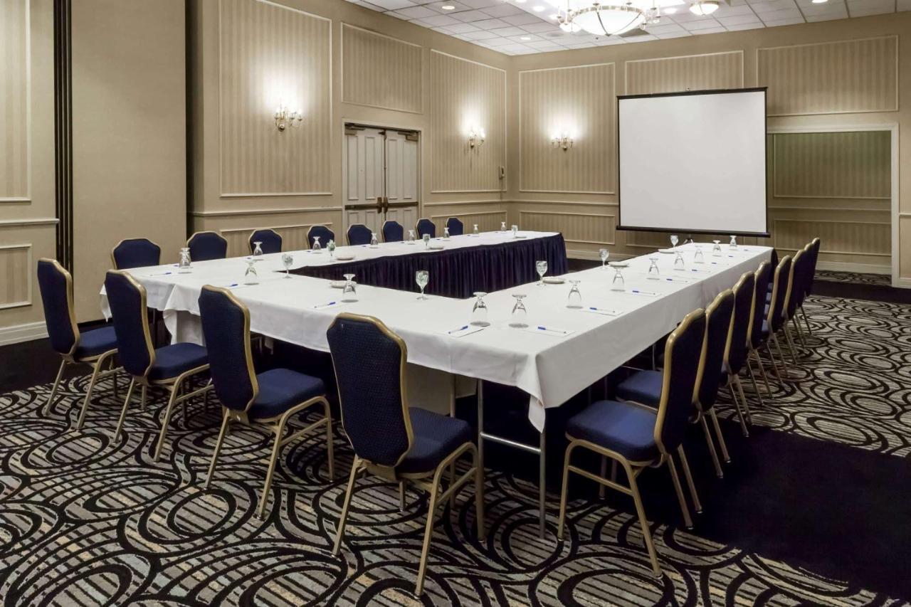 Hotel Wyndham Southbury Esterno foto