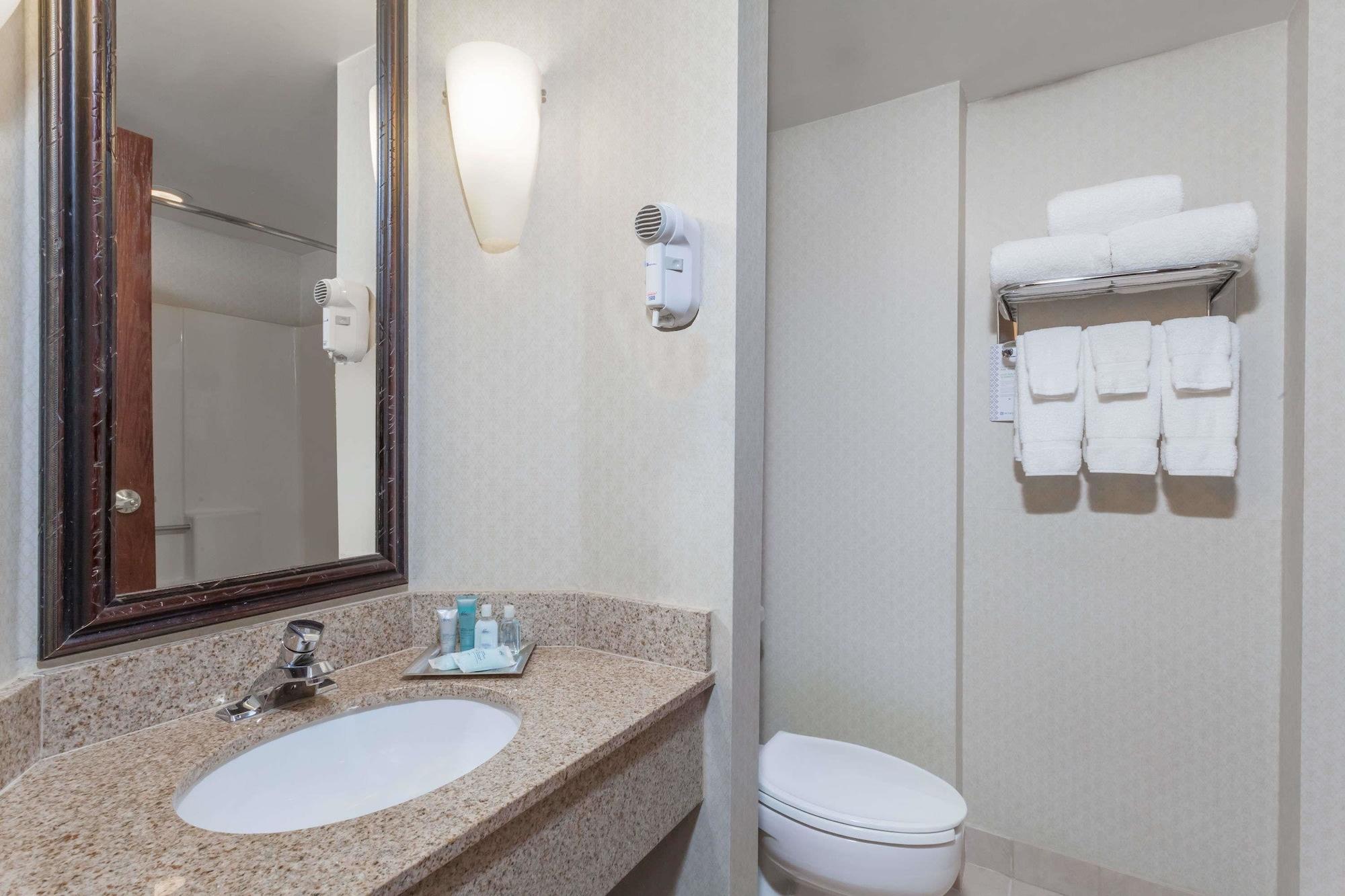 Hotel Wyndham Southbury Esterno foto