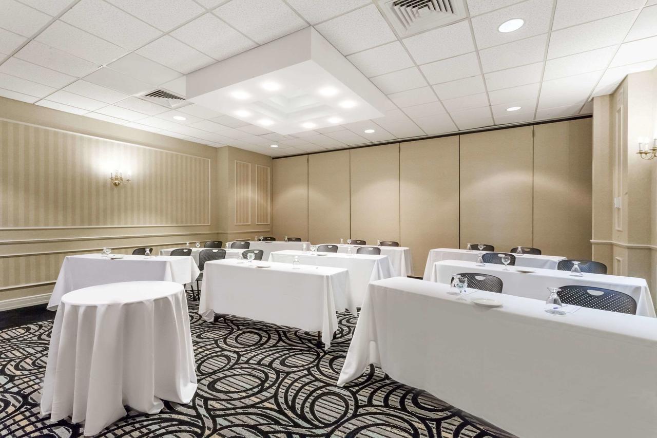 Hotel Wyndham Southbury Esterno foto
